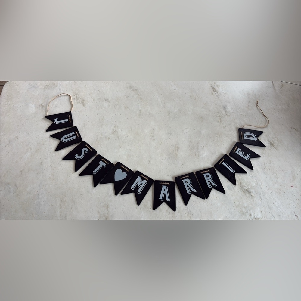 Just Married Black Banner Wedding Garland